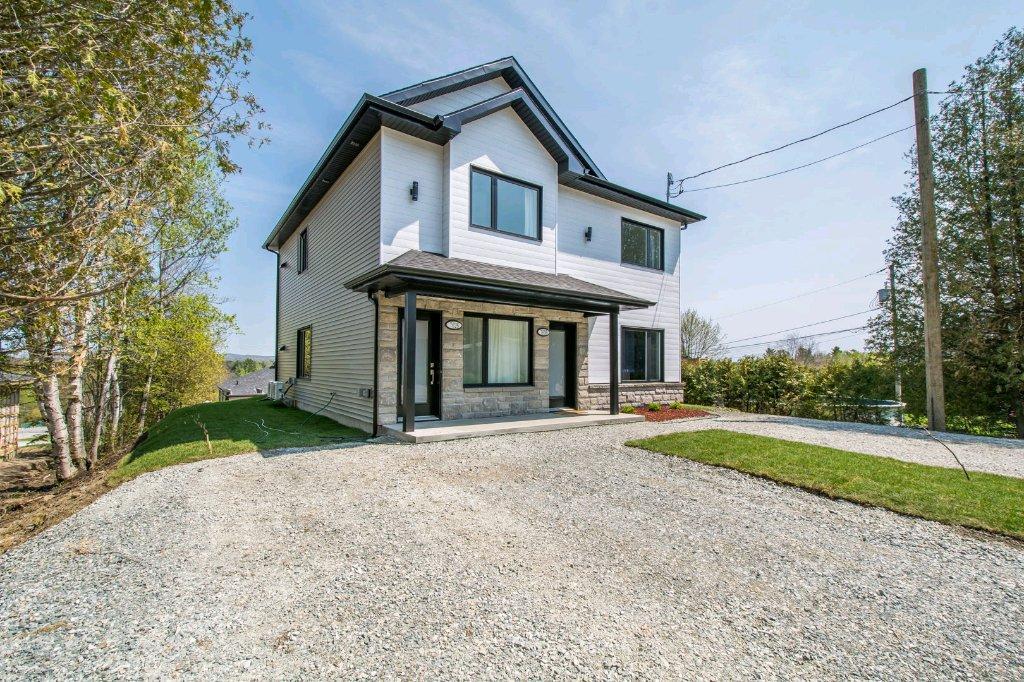 📍 À louer – superbe 4 ½ dans un duplex moderne