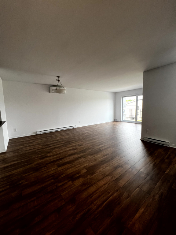 2 CHAMBRES - HULL - Terrasse Privé