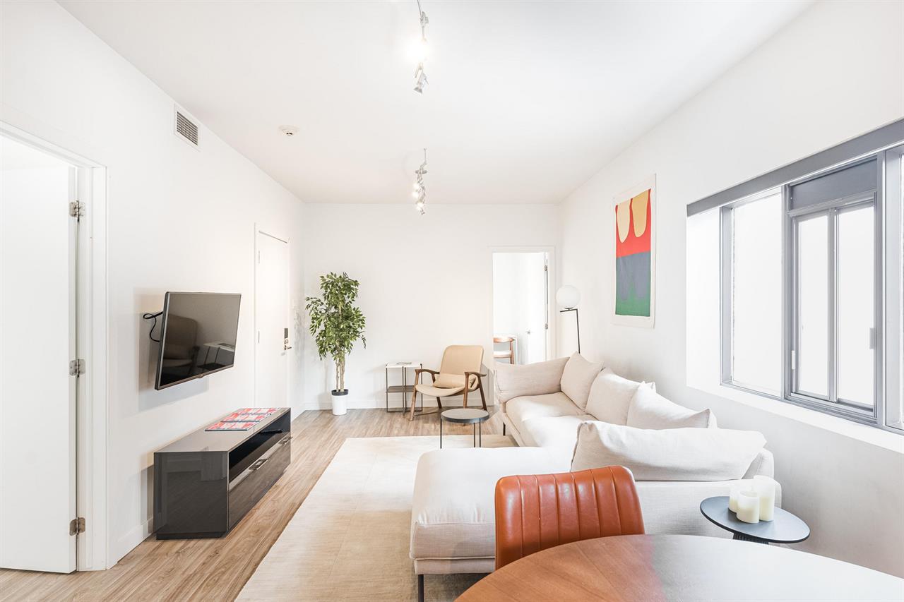 305 - 1463 Bishop, Montréal