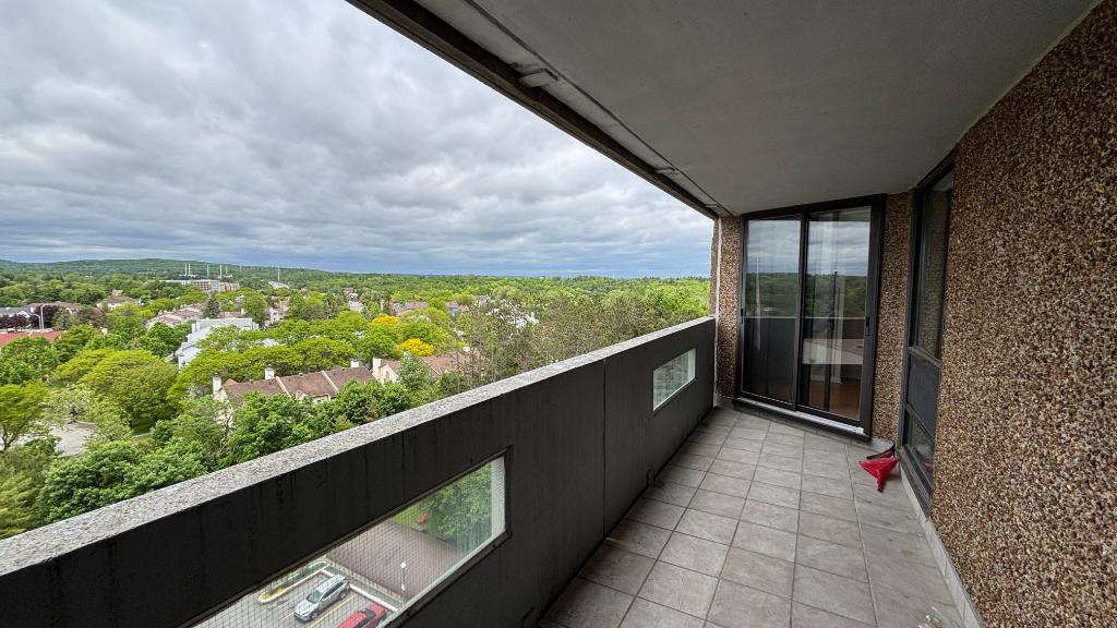 Condo 1 ch + 1 bureau - Manoir des Trembles