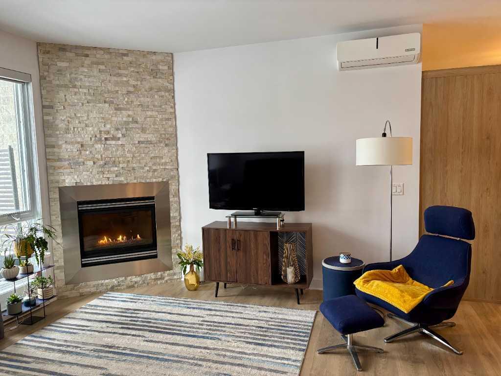 TRÈS BEAU CONDO 4 1/2 À LOUER