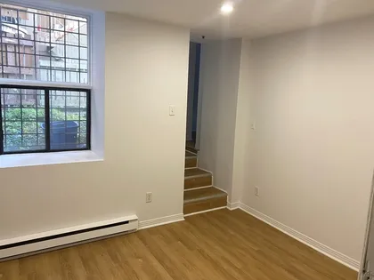 1 room studio of 47m² in Montreal
