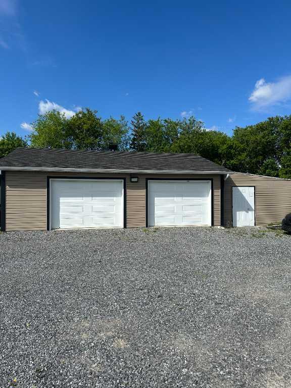 MAISON 2 CHAMBRES AVEC GARAGE DOUBLE