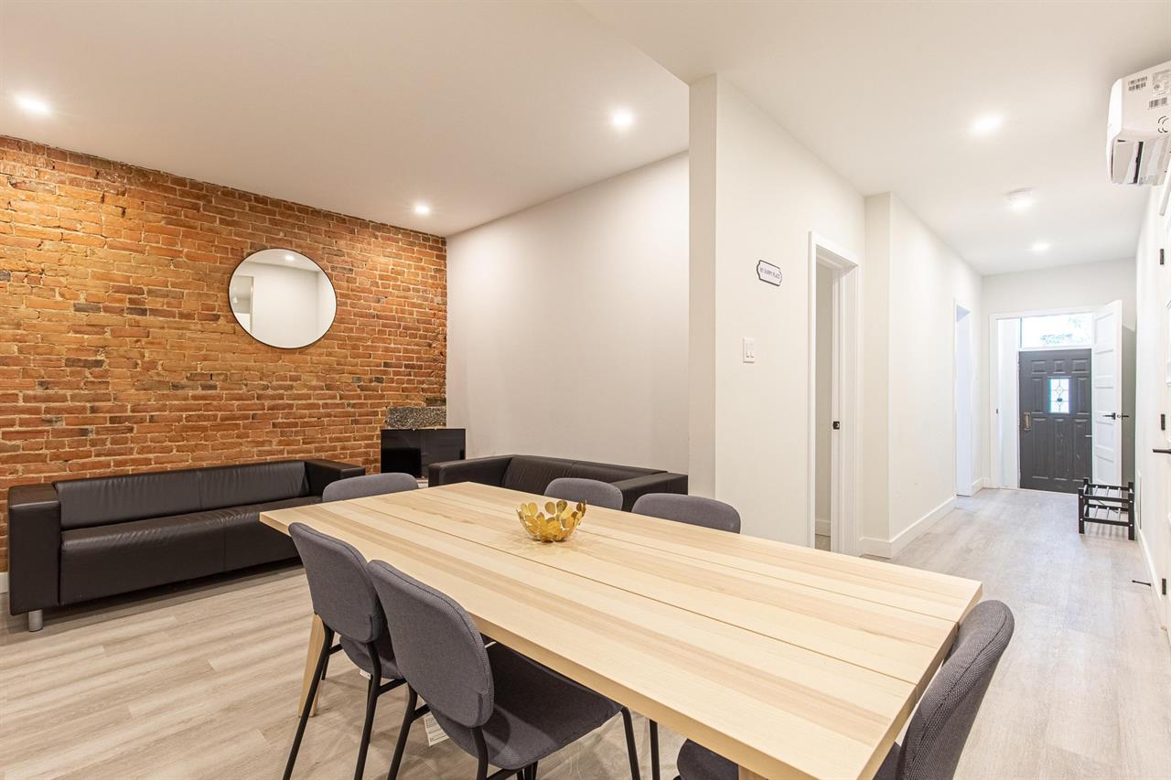 4 Bed, 1 Bath - 2005 Rue De Bullion, Ville-Marie