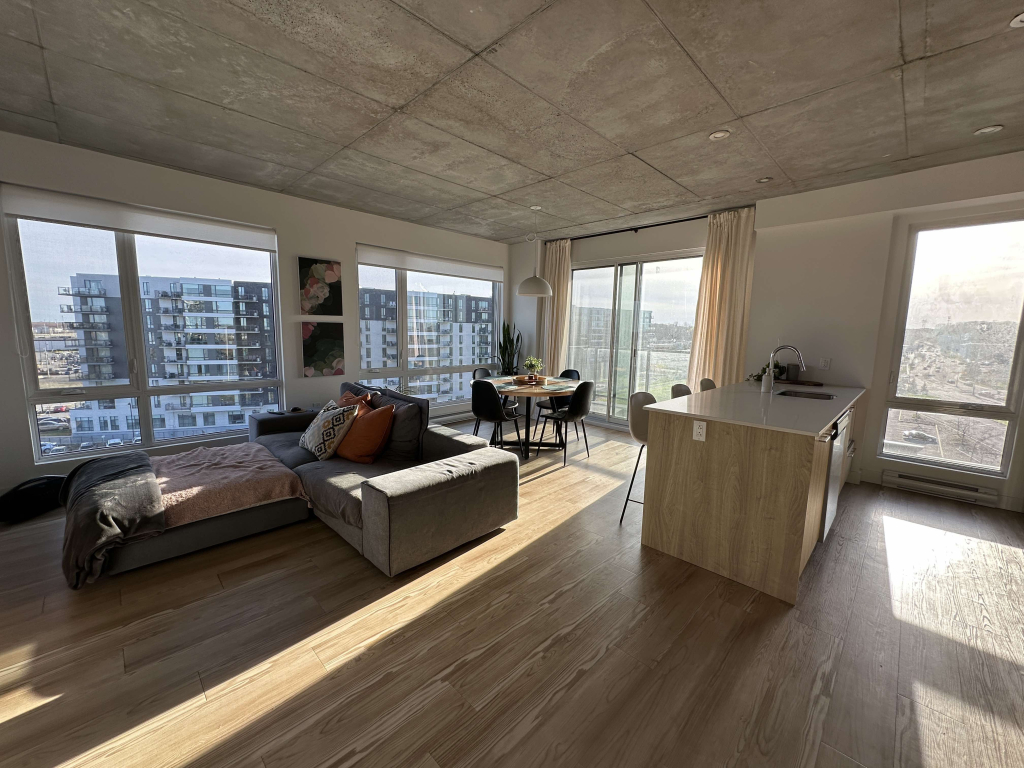 Condo à Louer, 1er Mois Gratuit !!!