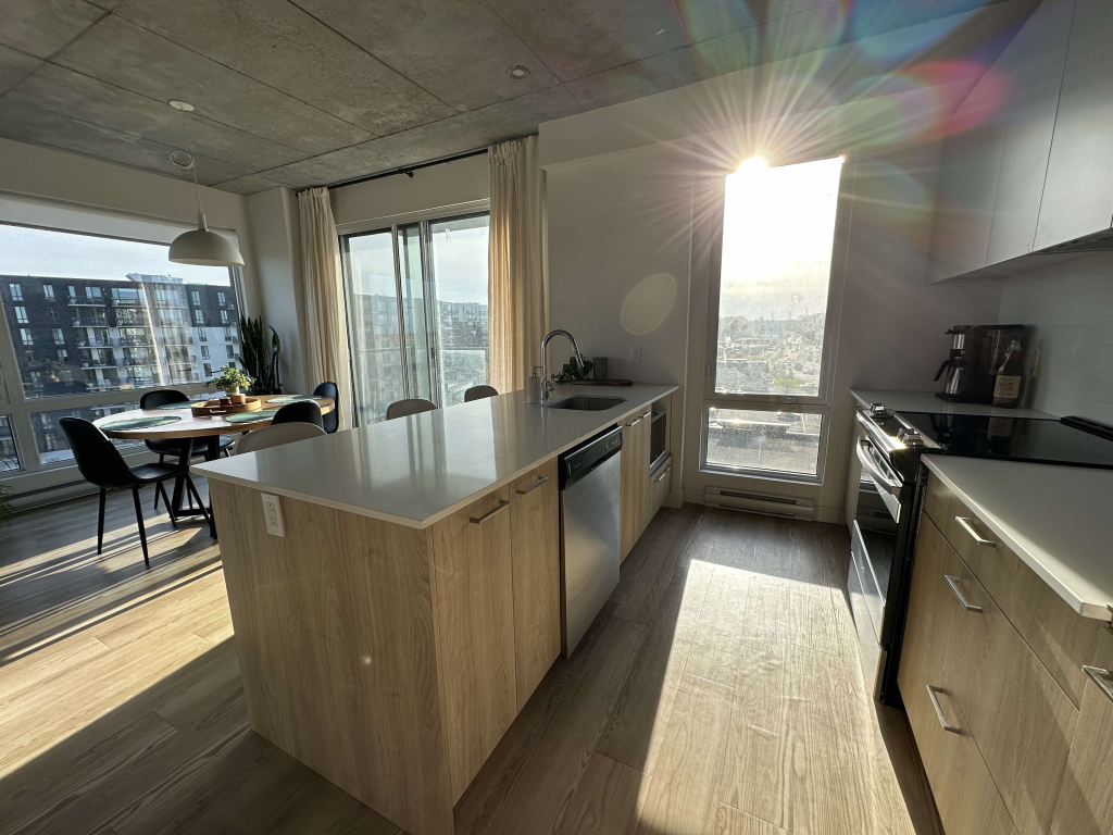 Condo à Louer, 1er Mois Gratuit !!!