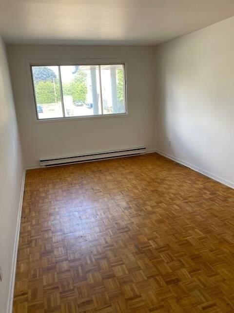 2 CH - 1 SDB - Saint-Eustache - $1,400 /mo