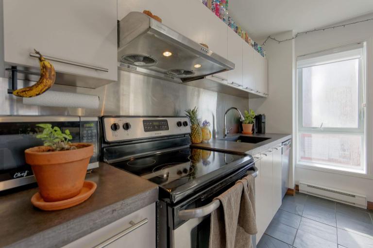 2 CH - 1 SDB - Laval - $1,800 /mo