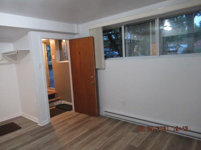 Ahuntsic 2 1/2 sous-sol disponible
