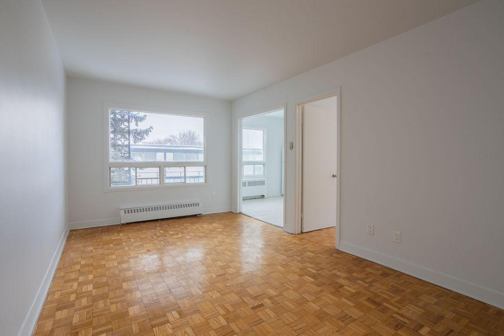 2 1/2 - 4290 Métropolitain, Montréal