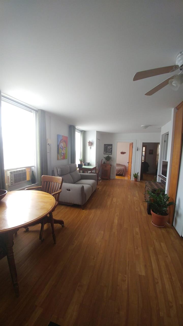 349 Rue Marquette
