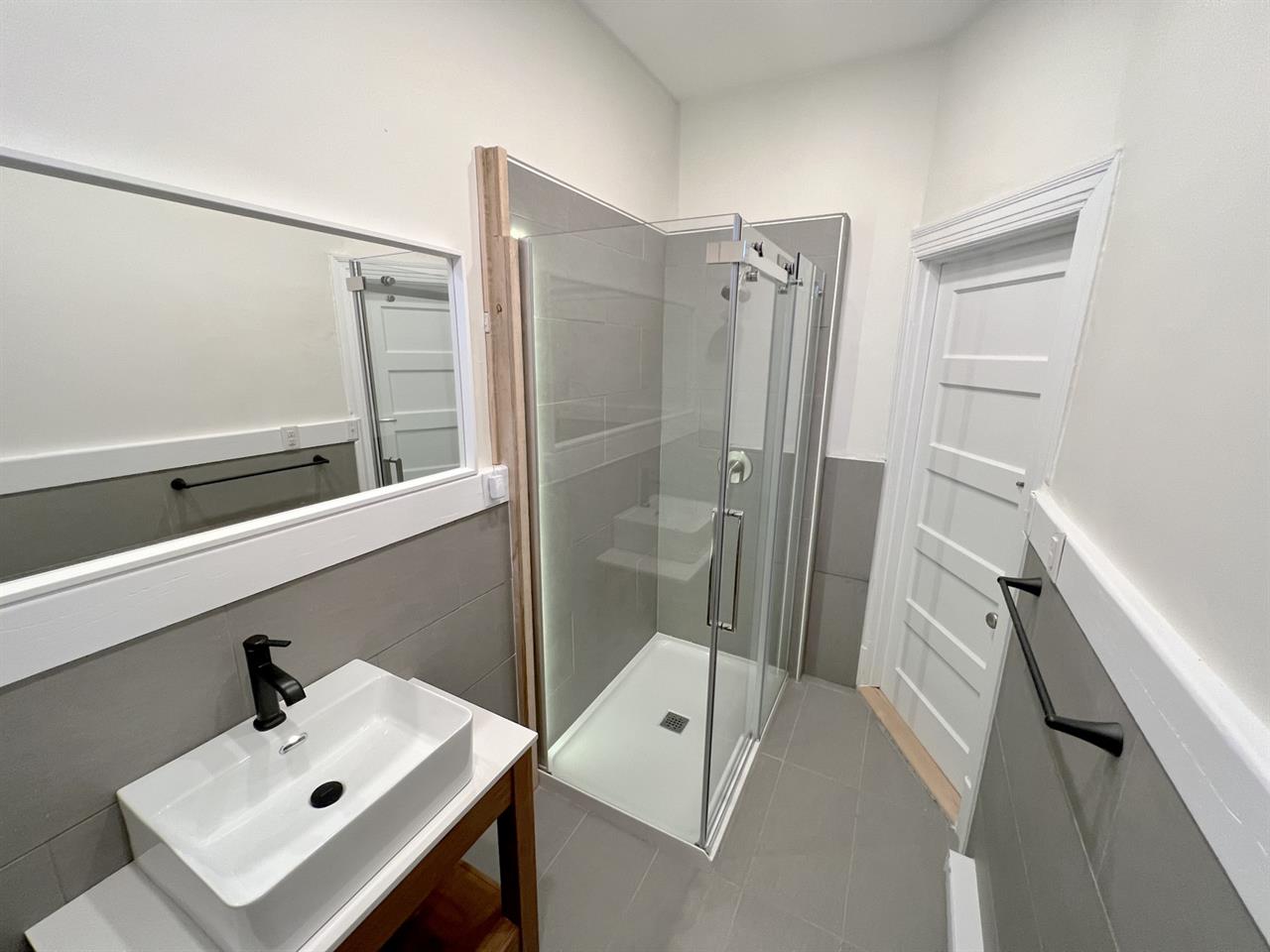 14 - 2150 Tupper Street, Montréal