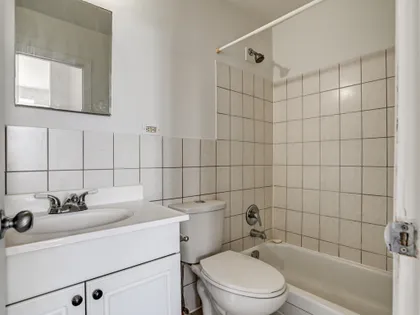 2 rooms studio of 36 m² in Montreal