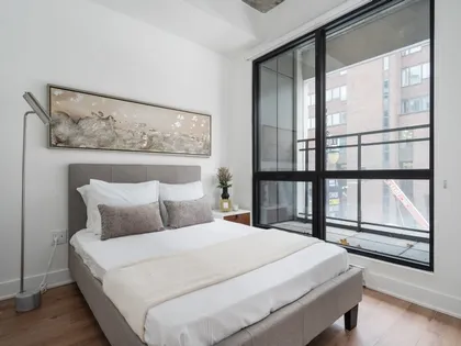 1 room apartment of 61 m² in Montreal