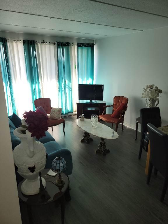 Très Bel Appartement 3 1/2 à Louer - Boul. Des Sources - DDO