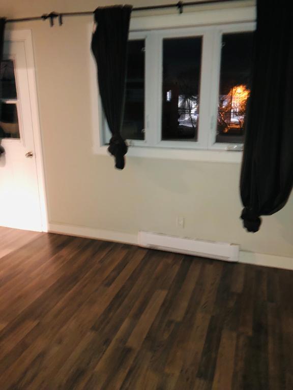 joli 5 1/2 à louer à Longueuil