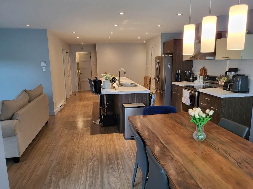 GRAND 4 1/2 STYLE CONDO - STE-ANNE-DES-PLAINES