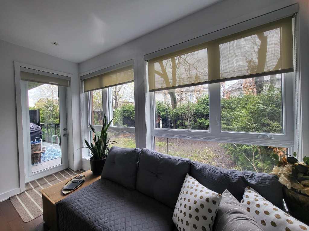 Magnifique 41/2 avec 2 salles de bain complète et cour privée