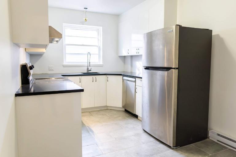 2 CH - 1 SDB - Montréal - $2,030 /mo