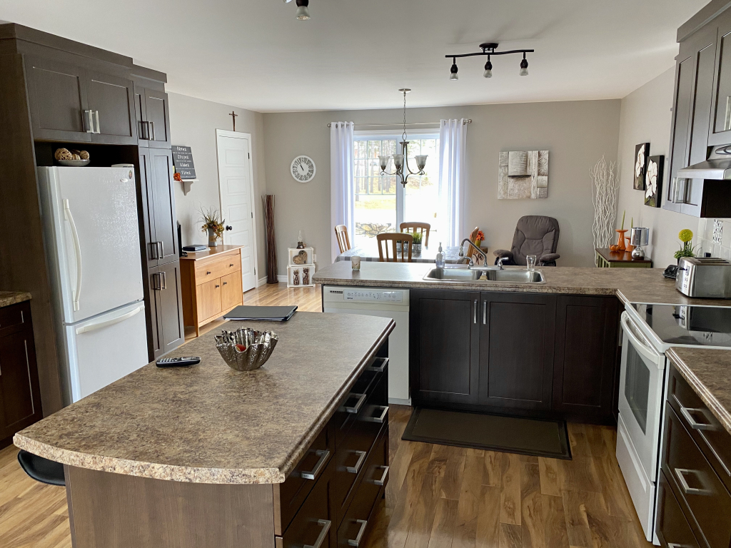 4 ½ STYLE CONDO | EAST-ANGUS | JUILLET