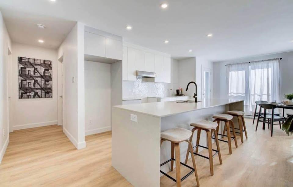 Beaux 3 1/2 ou 4 1/2 au centre-ville, Valleyfield ! SEPTEMBRE 2025