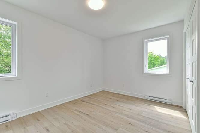 APPARTEMENT 4½ À LOUER POUR JUILLET - ST-DONAT