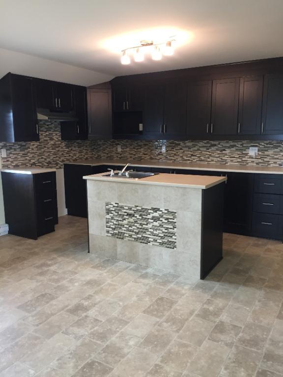 Appartement 5 1/2 Laval, Vimont, 2 places de stationnement