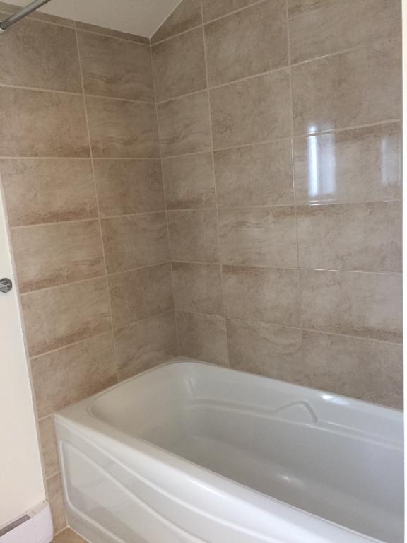 Appartement 5 1/2 Laval, Vimont, 2 places de stationnement