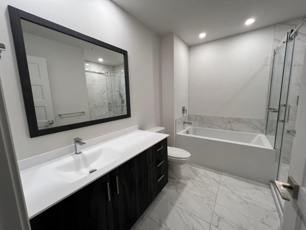 Appartemment/Condo à louer Laval, à 5 minutes de Montréal par le pont A25
