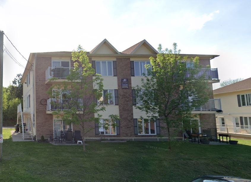 Superbe Appartement 5½ De Style Condo Fl