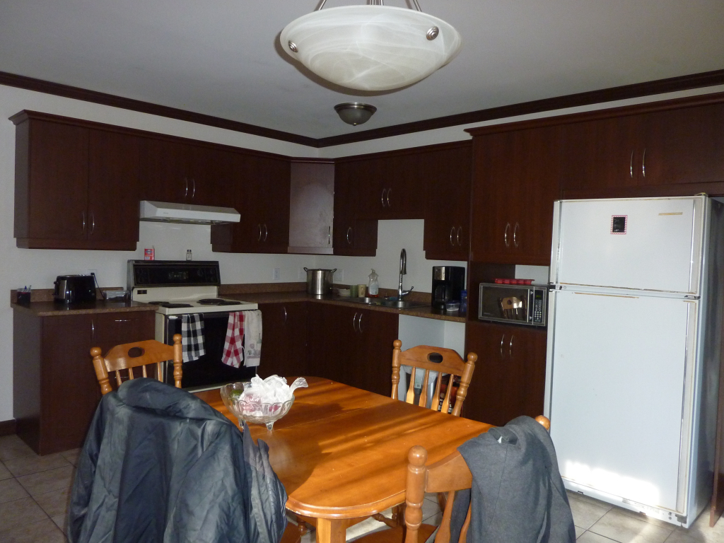 Superbe Appartement 5½ De Style Condo Fl