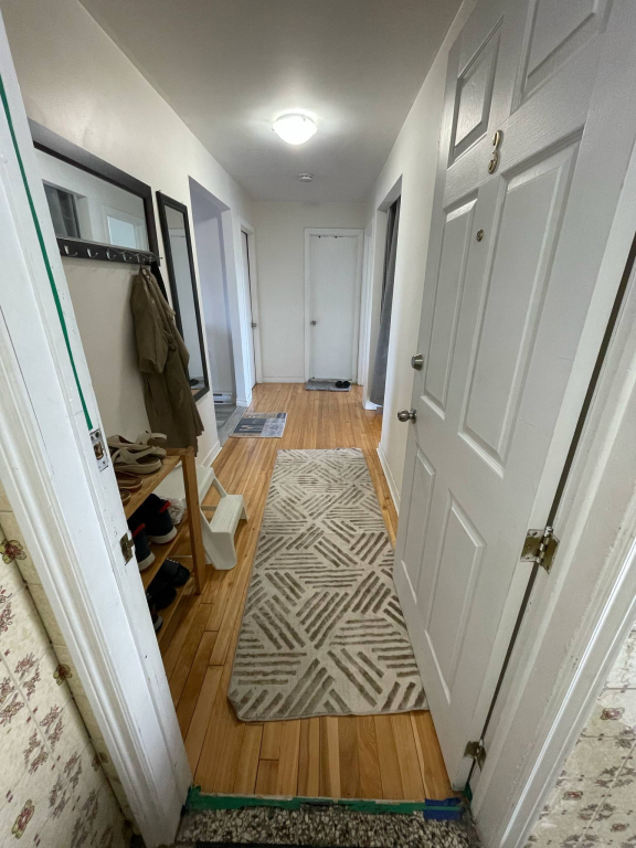BEAU 4 1/2 RENOVÉ SUR ST-MICHEL / JARRY