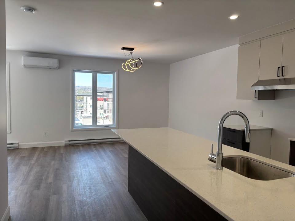 4 ½ NEUF | EAST ANGUS | DÈS MAINTENANT