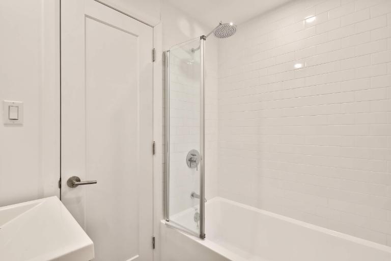 1 CH - 1 SDB - Montréal - $1,295 /mo