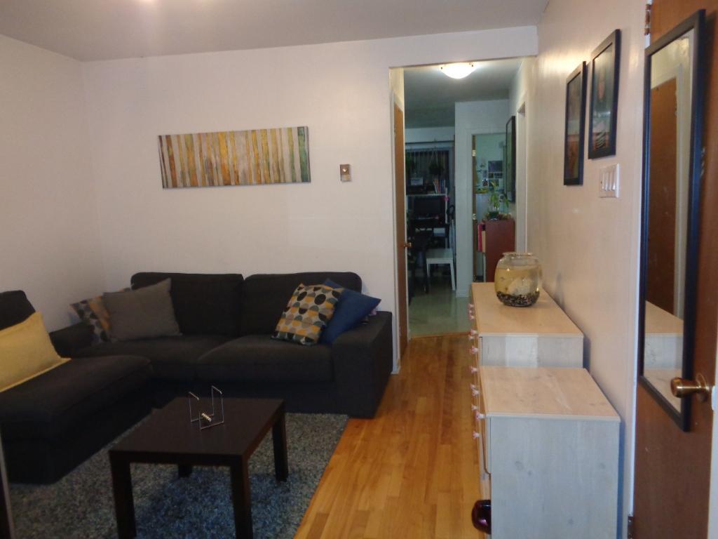Beau 4 ½ situé à Anjou, dans un immeuble très calme et bien entretenu
