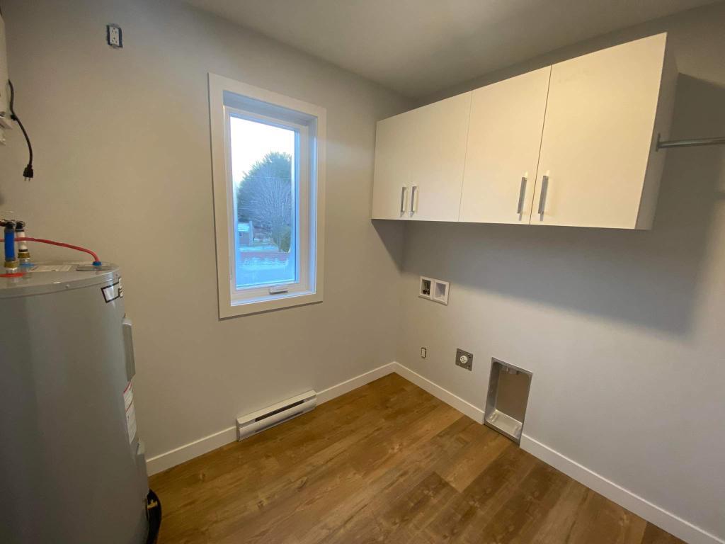 4 1/2 neuf avec GARAGE et stationnement inclus - Saint-Ambroise-de-Kildare