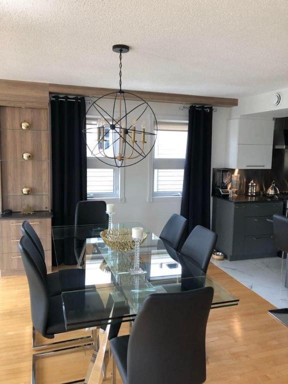 Superbe 4 1/2 style condo à louer moderne et lumineux + salle d'eau