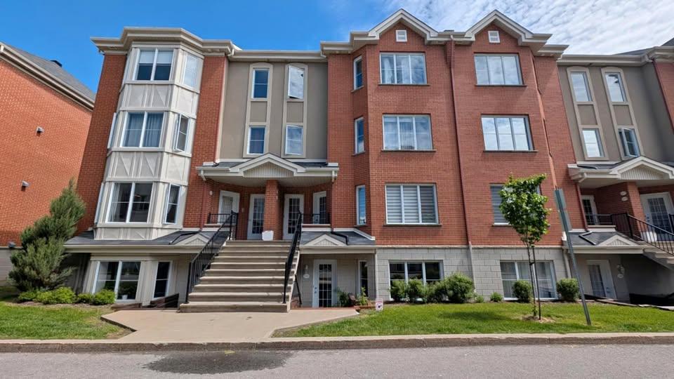 Condo 4 1/2 à louer