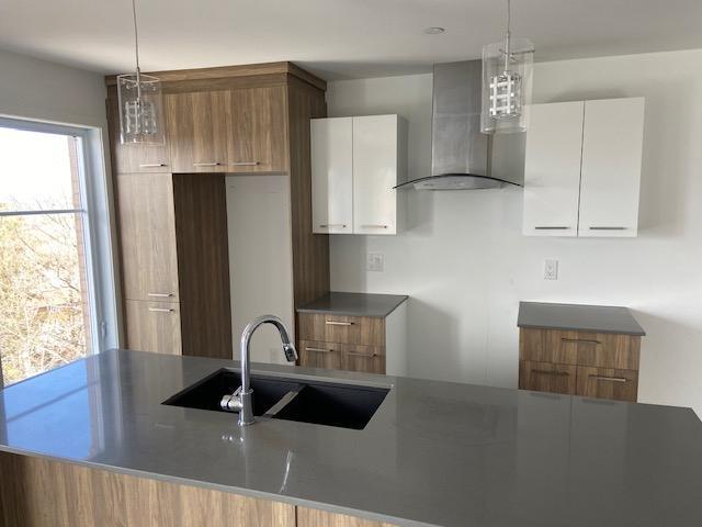 Appartement 4 ½ spacieux et lumineux Disponible maintenant!
