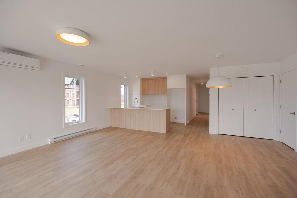 Bel appartement 5 1/2 Sherbrooke