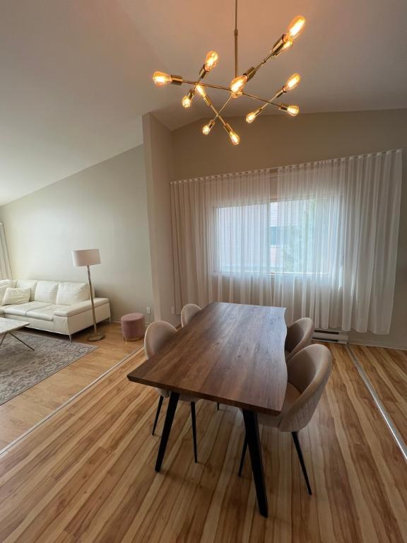 Condo meublé