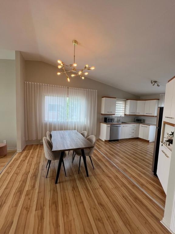 Condo meublé