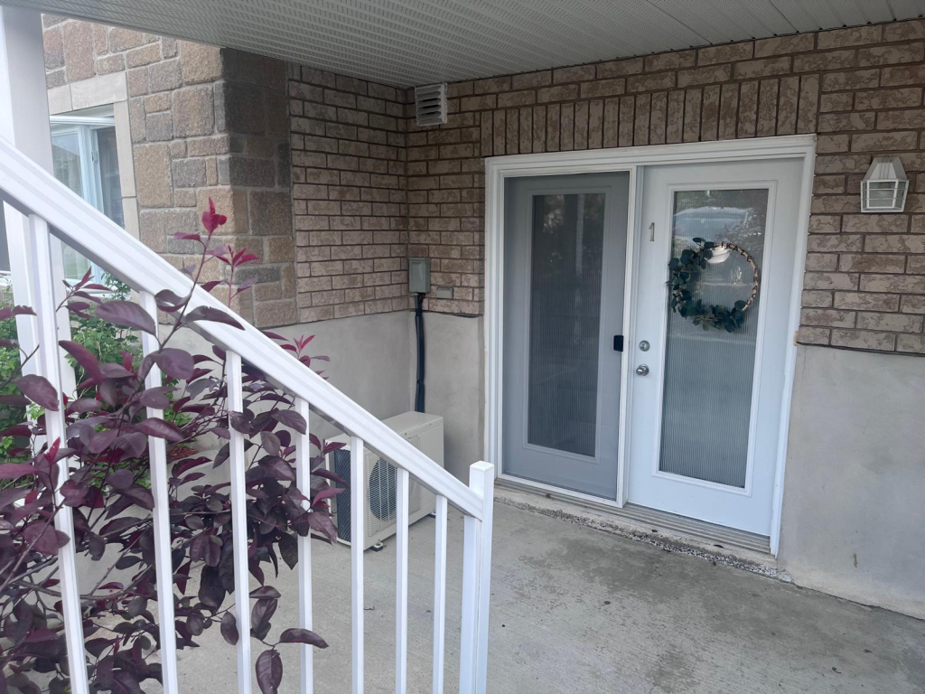 Condo 1cc A Louer/for Rent -Plateau-Hull