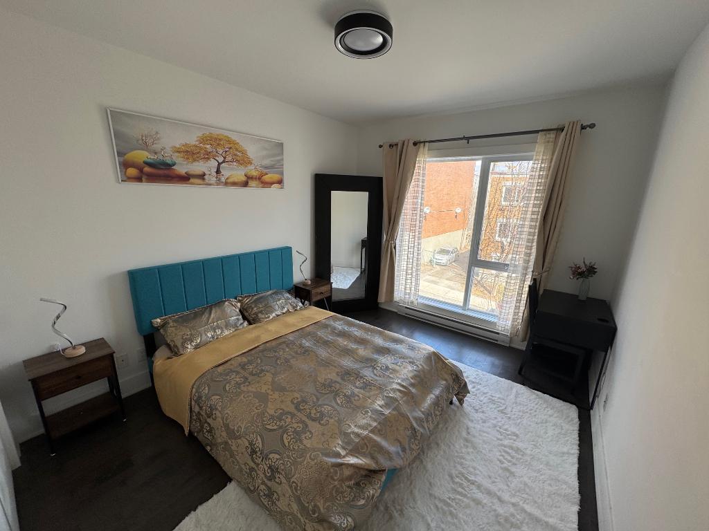 Furnished 5 1/2 (3 Bed, 2 Baths) Modern Condo, Metro Pie-IX