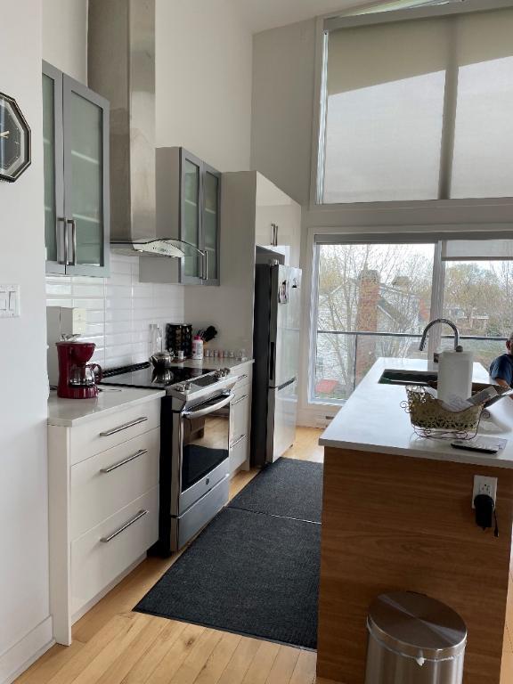 Grand condo 4 1/2 à louer