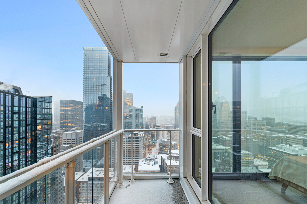Condo De Luxe 1 Chambre à Louer - Vue Ex