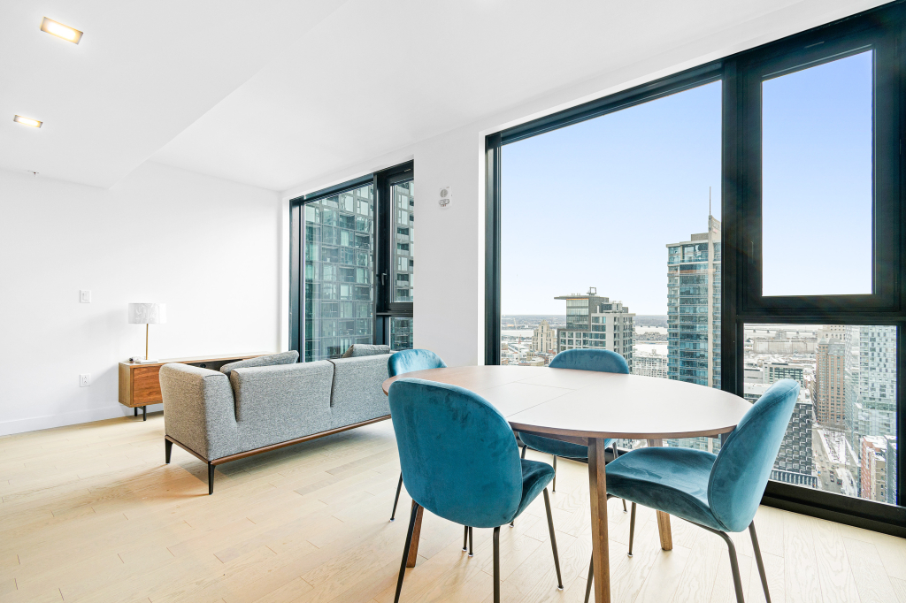 Condo De Luxe 1 Chambre à Louer - Vue Ex