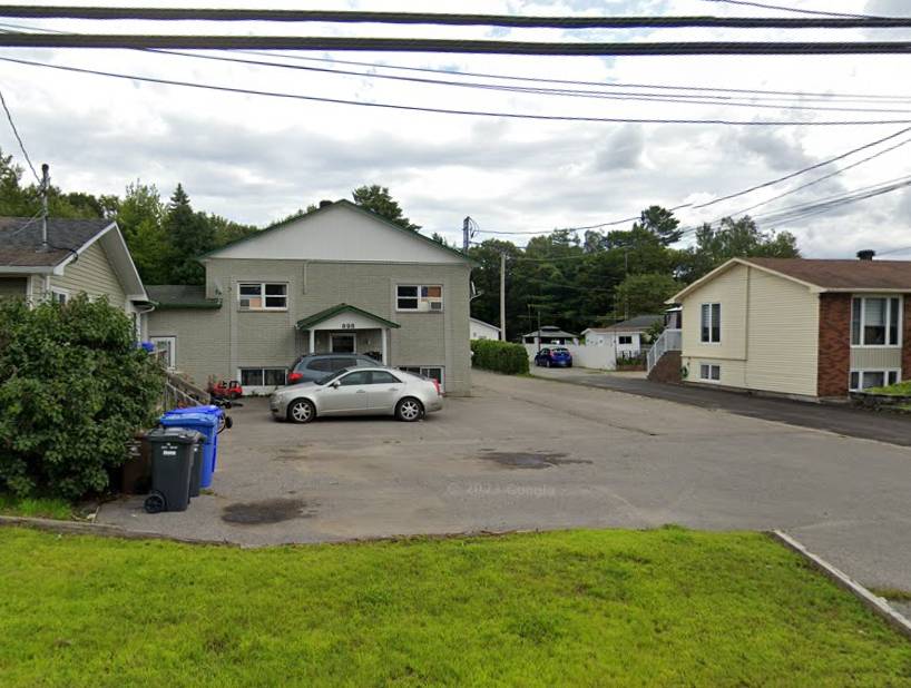 898 Rue Georges (Buckingham) 1 Chambre Abordable Avec Stationnement!