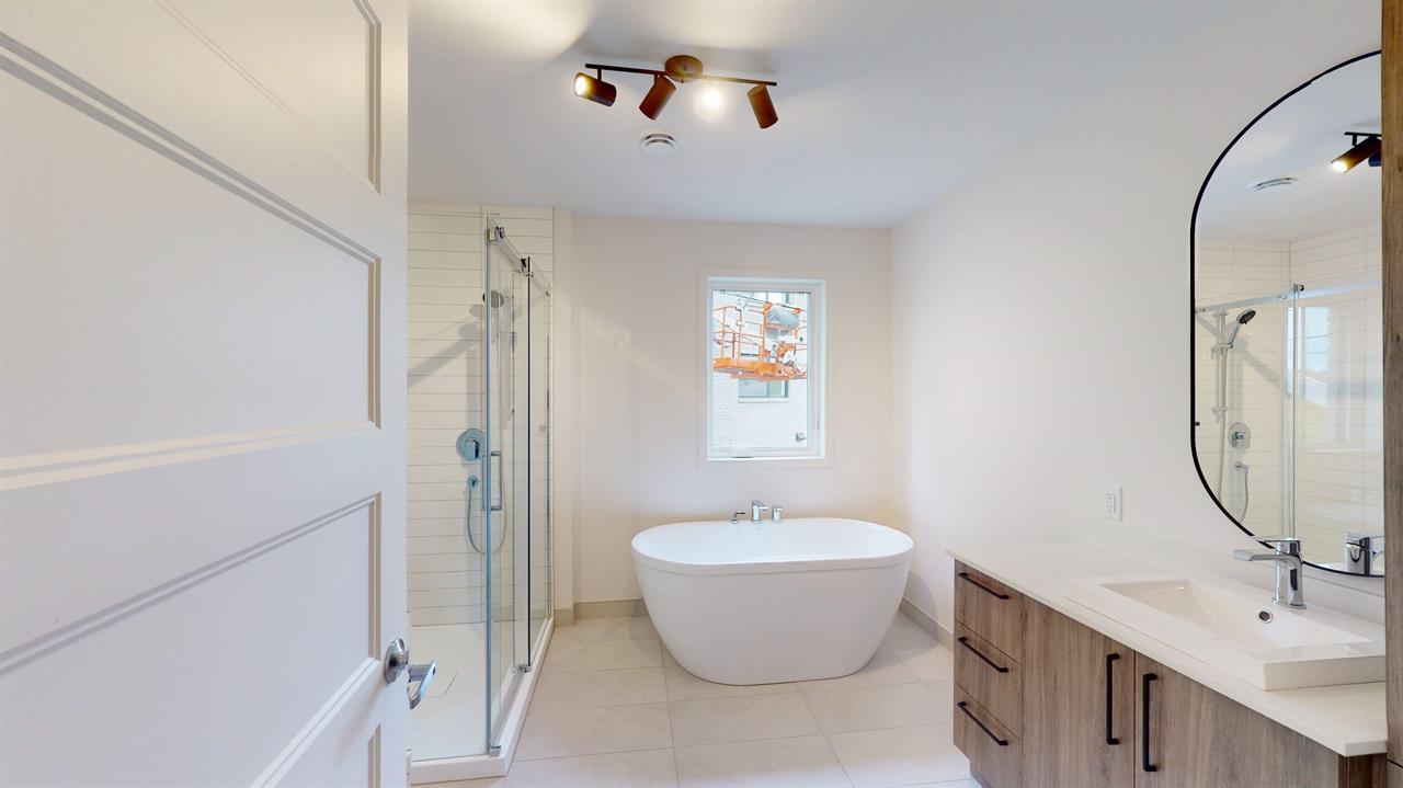 APPARTEMENT 5½ À ST-JÉRÔME - 1580 Pi²