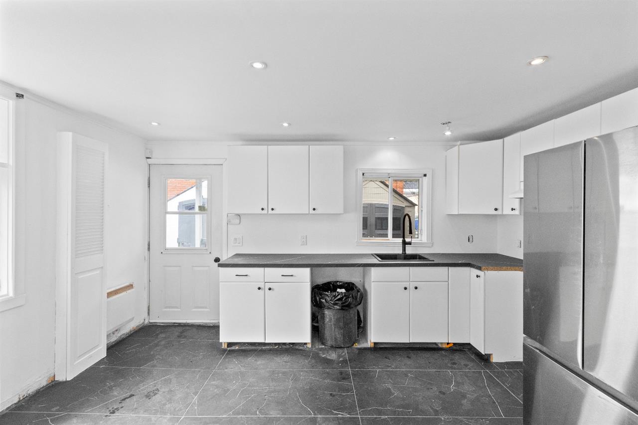 Appartement Sainte-Anne-de-Bellevue À Louer